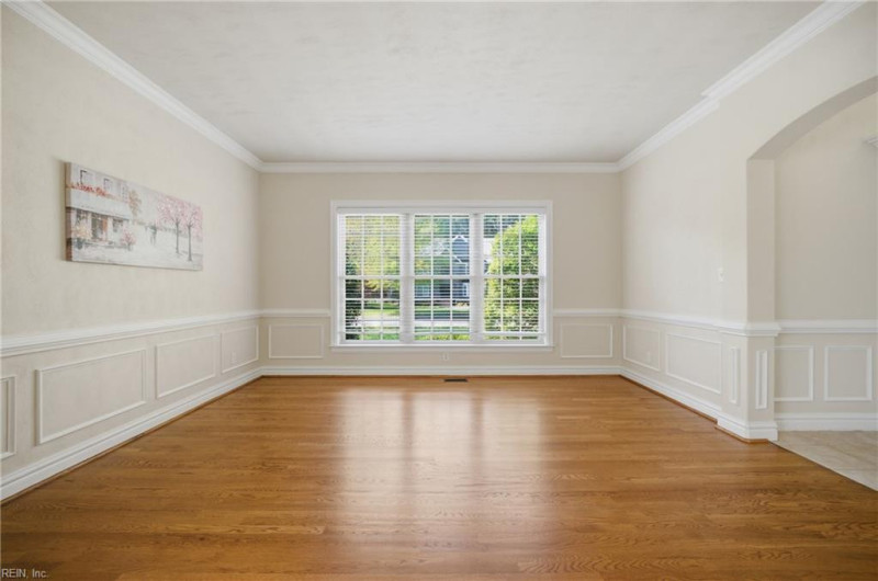 Photo 12 of 48 residential for sale in Chesapeake virginia