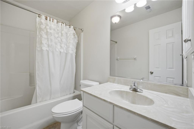 Photo 36 of 48 residential for sale in Chesapeake virginia