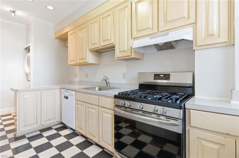 Photo 12 of 32 residential for sale in Norfolk virginia Photo 12 of 32 residential for sale in Norfolk virginia