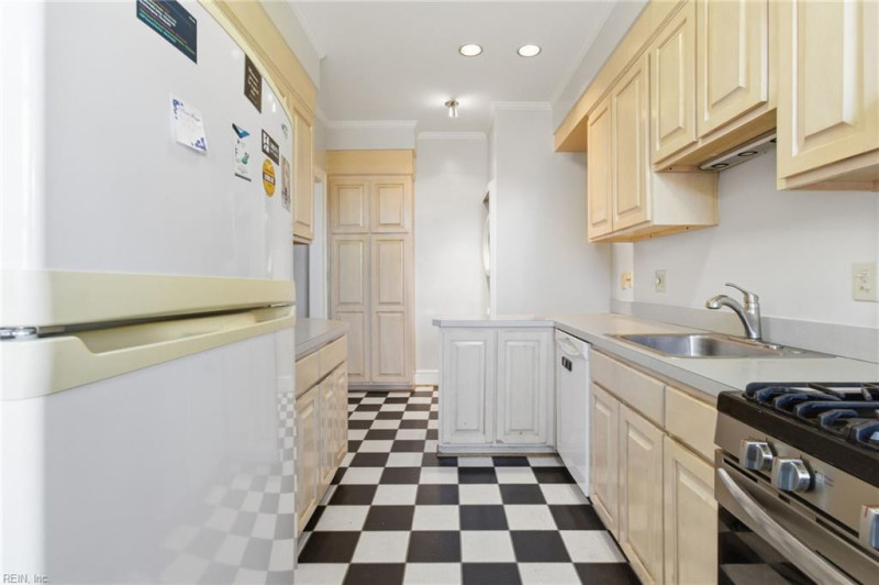 Photo 13 of 32 residential for sale in Norfolk virginia Photo 13 of 32 residential for sale in Norfolk virginia