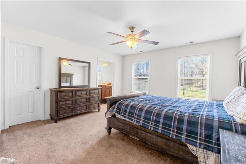 Photo 8 of 18 residential for sale in Surry County virginia