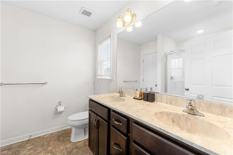 Photo 9 of 18 residential for sale in Surry County virginia