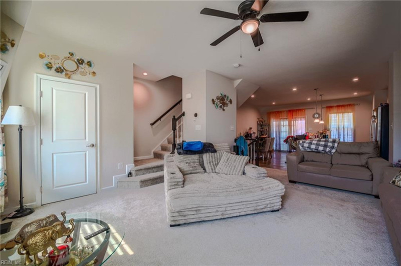 Photo 23 of 47 residential for sale in Chesapeake virginia Photo 23 of 47 residential for sale in Chesapeake virginia