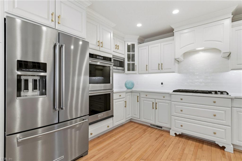 Photo 17 of 48 residential for sale in Virginia Beach virginia