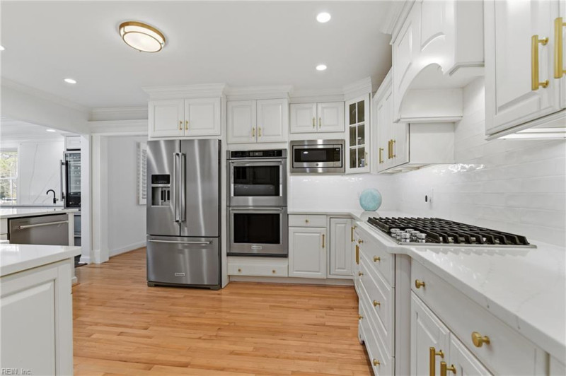 Photo 19 of 48 residential for sale in Virginia Beach virginia