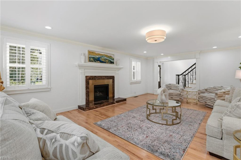 Photo 24 of 48 residential for sale in Virginia Beach virginia