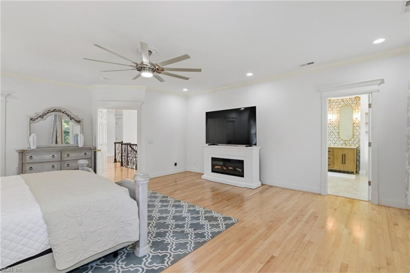 Photo 32 of 48 residential for sale in Virginia Beach virginia
