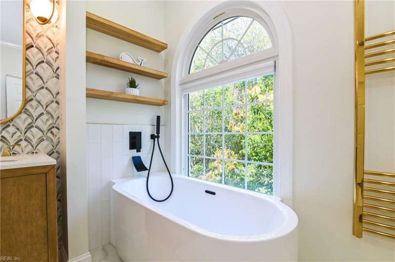 Photo 34 of 48 residential for sale in Virginia Beach virginia