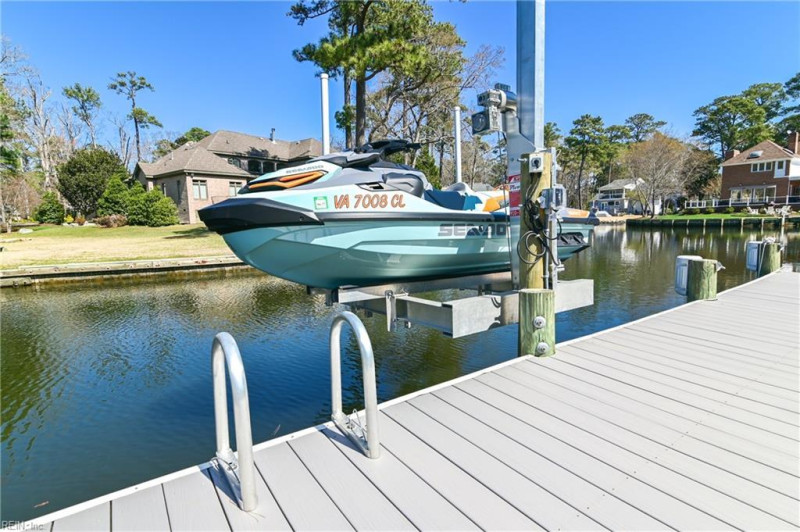 Photo 4 of 48 residential for sale in Virginia Beach virginia