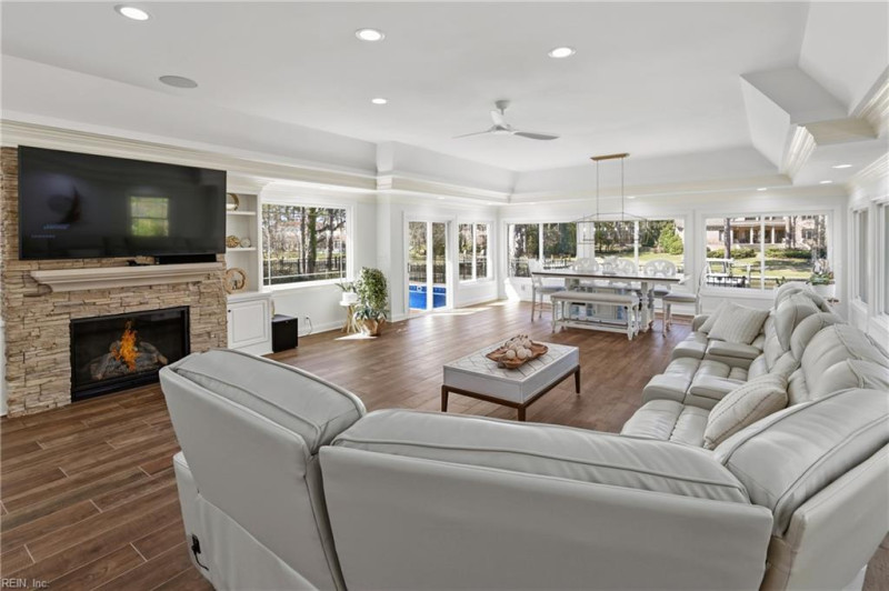 Photo 6 of 48 residential for sale in Virginia Beach virginia