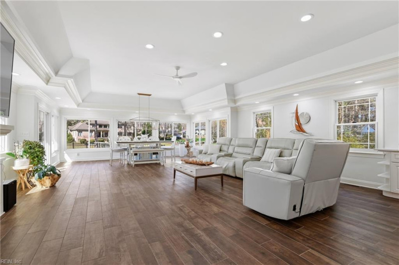 Photo 9 of 48 residential for sale in Virginia Beach virginia