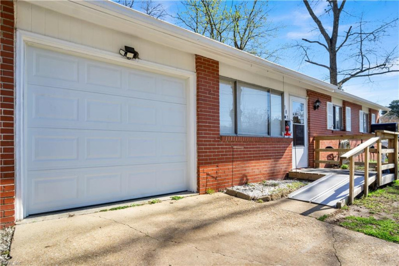 Photo 15 of 17 residential for sale in Hampton virginia Photo 15 of 17 residential for sale in Hampton virginia