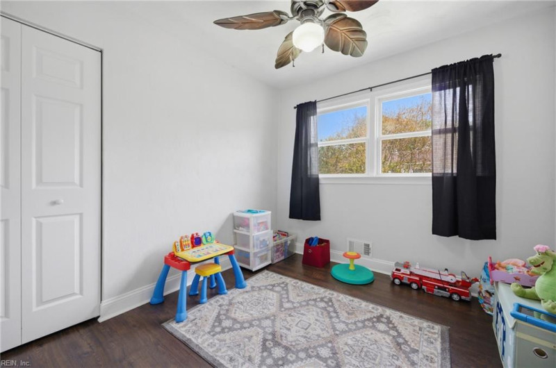 Photo 20 of 31 residential for sale in Norfolk virginia