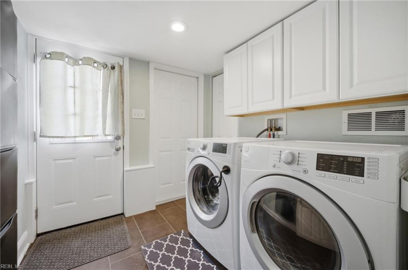 Photo 24 of 31 residential for sale in Norfolk virginia