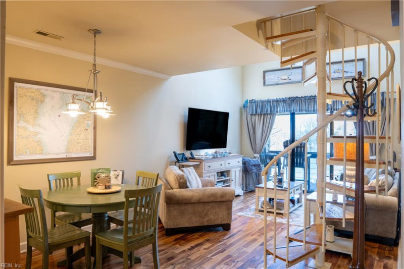 Photo 10 of 39 residential for sale in Middlesex County virginia