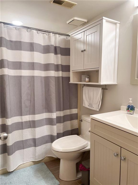 Photo 15 of 39 residential for sale in Middlesex County virginia