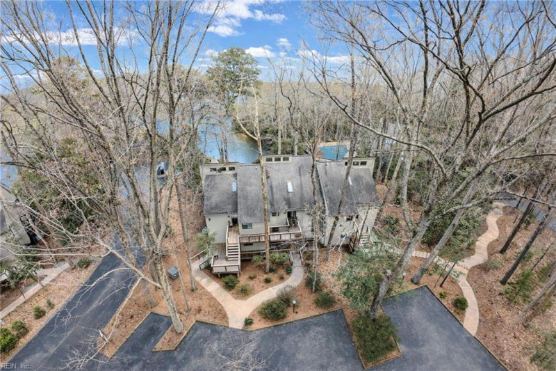 Photo 32 of 39 residential for sale in Middlesex County virginia