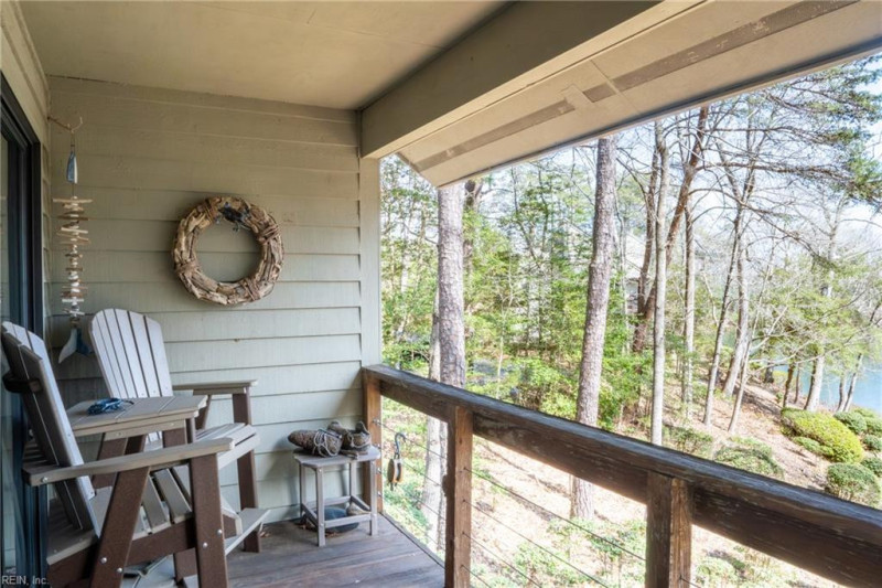 Photo 5 of 39 residential for sale in Middlesex County virginia