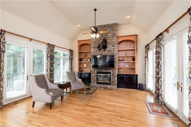 Photo 9 of 46 residential for sale in Suffolk virginia Photo 9 of 46 residential for sale in Suffolk virginia