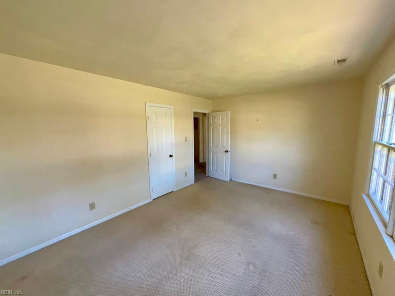 Photo 11 of 20 residential for sale in Virginia Beach virginia