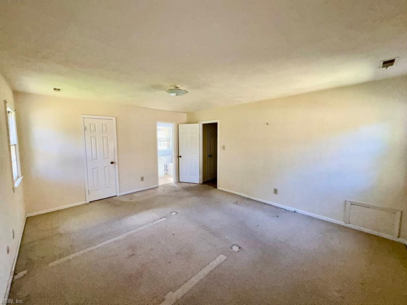 Photo 15 of 20 residential for sale in Virginia Beach virginia