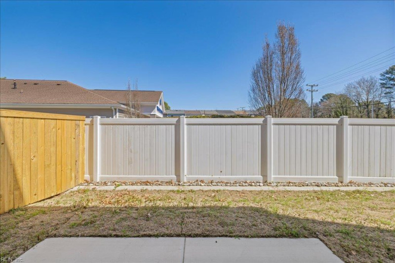 Photo 17 of 50 residential for sale in Virginia Beach virginia