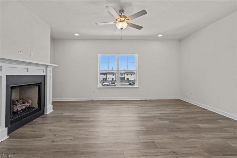 Photo 25 of 50 residential for sale in Virginia Beach virginia
