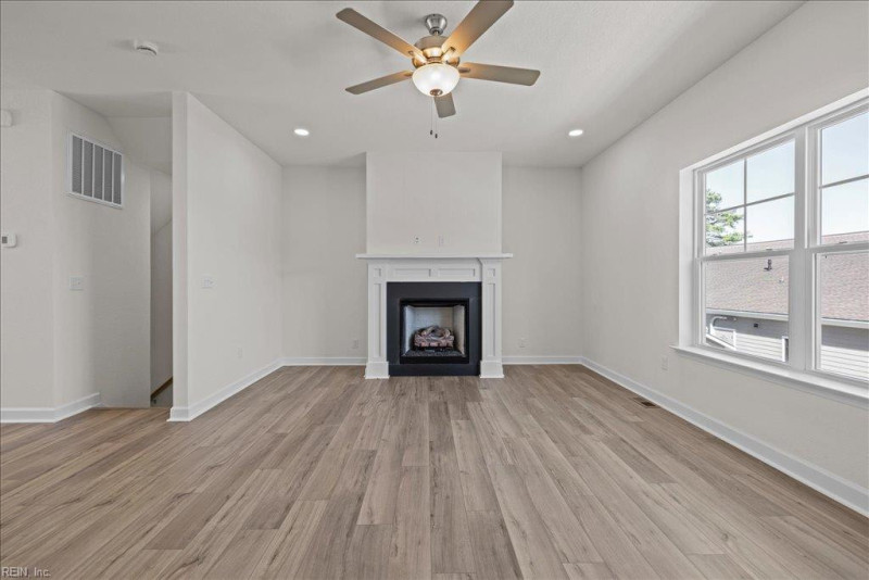 Photo 28 of 50 residential for sale in Virginia Beach virginia