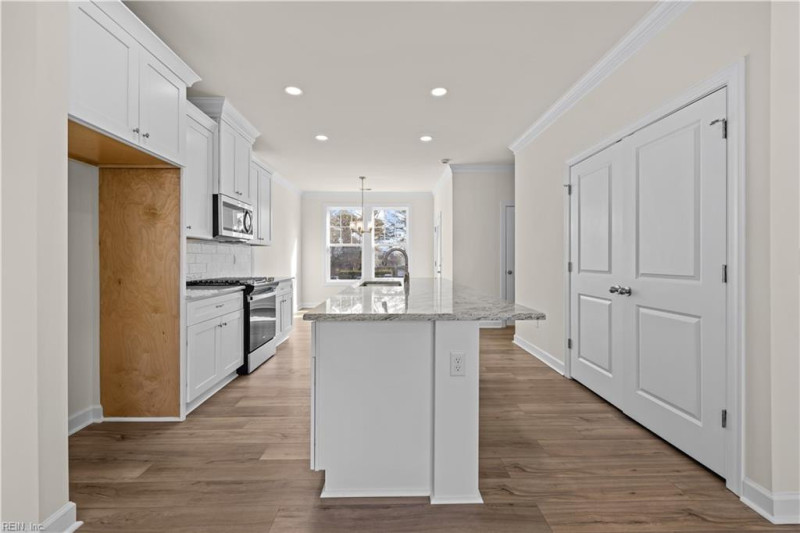Photo 18 of 48 residential for sale in Virginia Beach virginia