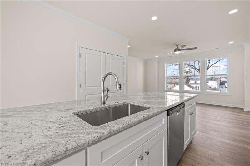 Photo 20 of 48 residential for sale in Virginia Beach virginia
