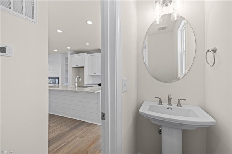 Photo 28 of 48 residential for sale in Virginia Beach virginia