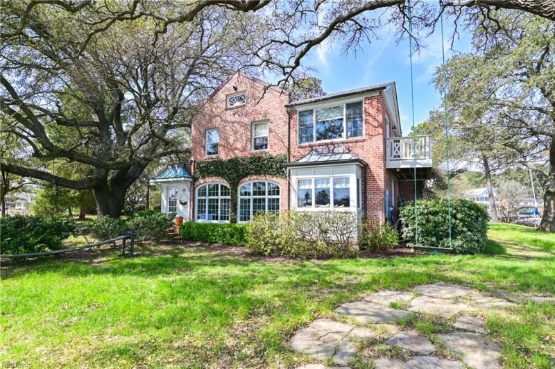 Photo 10 of 50 residential for sale in Norfolk virginia