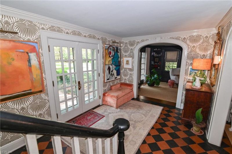Photo 13 of 50 residential for sale in Norfolk virginia