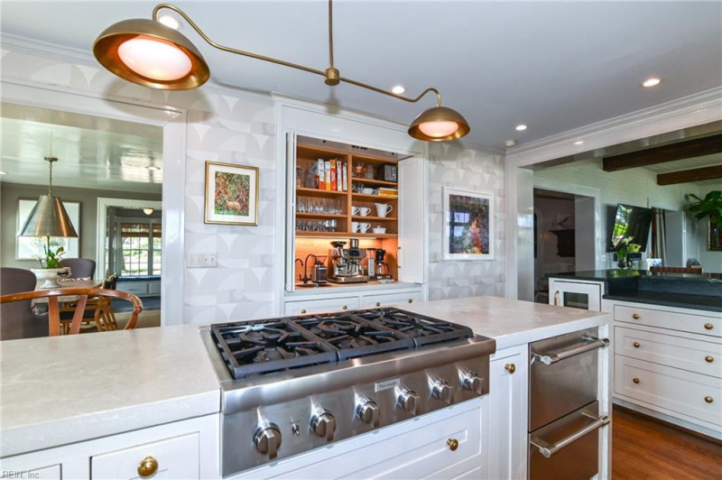 Photo 16 of 50 residential for sale in Norfolk virginia