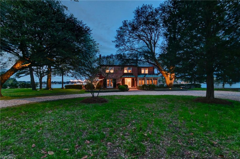 Photo 8 of 50 residential for sale in Norfolk virginia