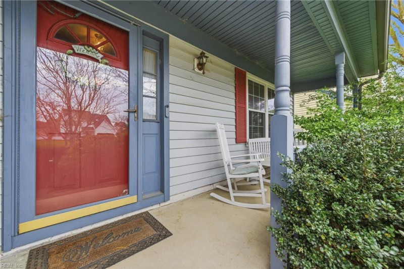 Photo 3 of 39 residential for sale in Virginia Beach virginia