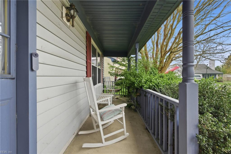 Photo 4 of 39 residential for sale in Virginia Beach virginia