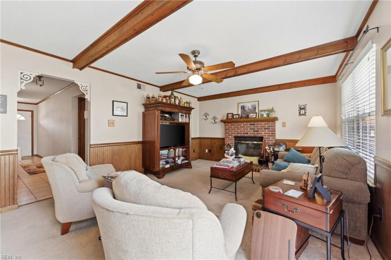 Photo 8 of 39 residential for sale in Virginia Beach virginia
