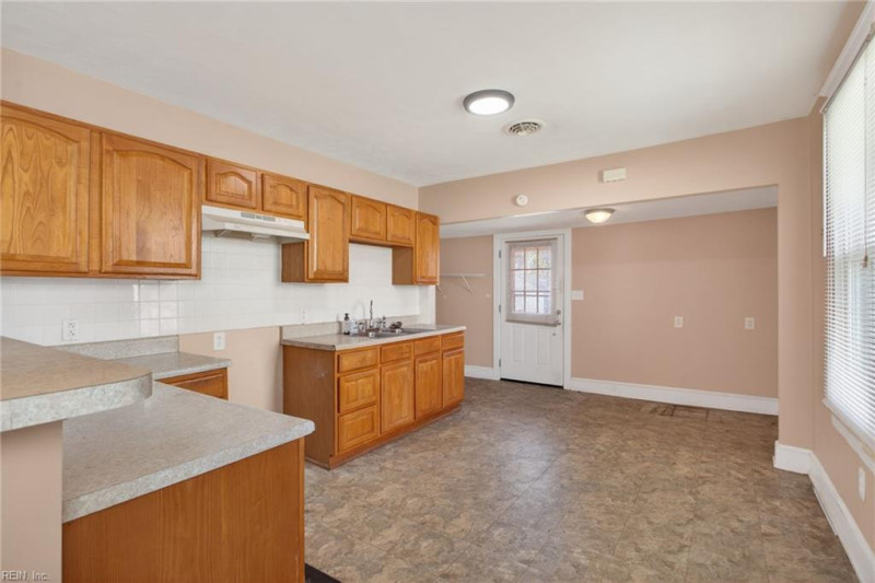 Photo 11 of 22 residential for sale in Norfolk virginia Photo 11 of 22 residential for sale in Norfolk virginia