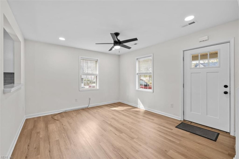 Photo 3 of 28 residential for sale in Hampton virginia Photo 3 of 28 residential for sale in Hampton virginia