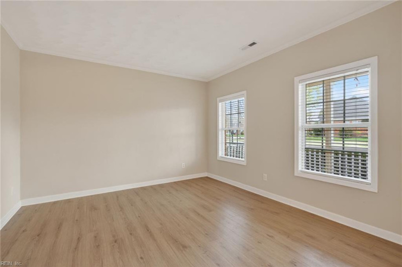 Photo 21 of 50 residential for sale in Chesapeake virginia