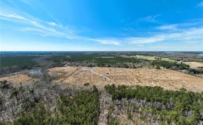 25+AC Irishmen Lane, Mathews County, VA 23035