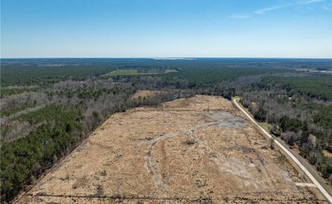 25+AC Irishmen Lane, Mathews County, VA 23035