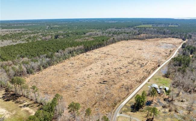 25+AC Irishmen Lane, Mathews County, VA 23035