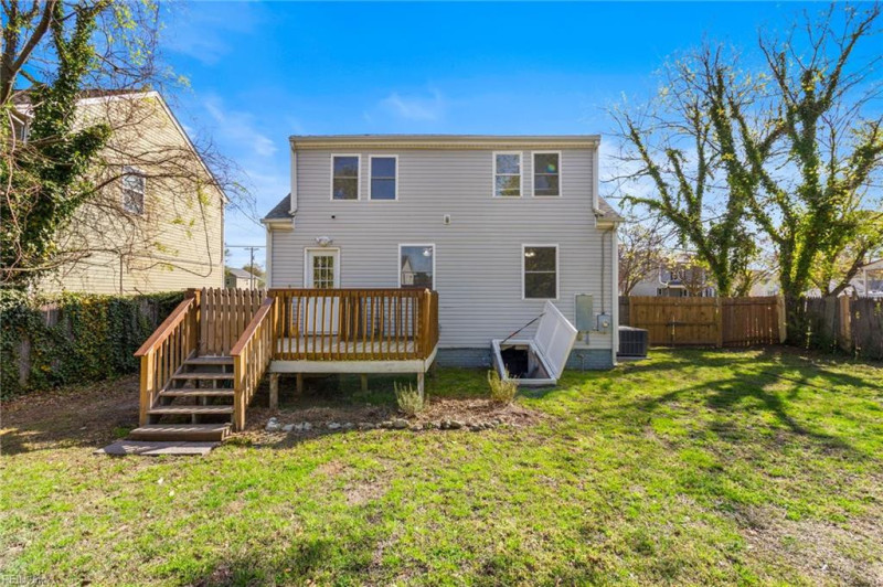 Photo 16 of 46 residential for sale in Norfolk virginia