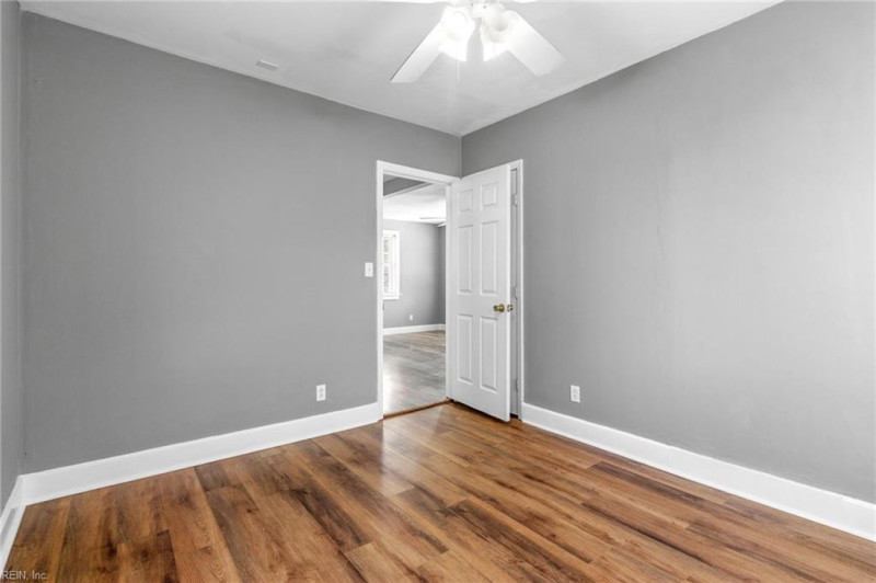 Photo 32 of 46 residential for sale in Norfolk virginia