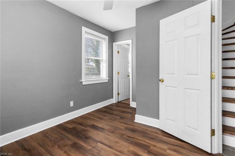 Photo 33 of 46 residential for sale in Norfolk virginia