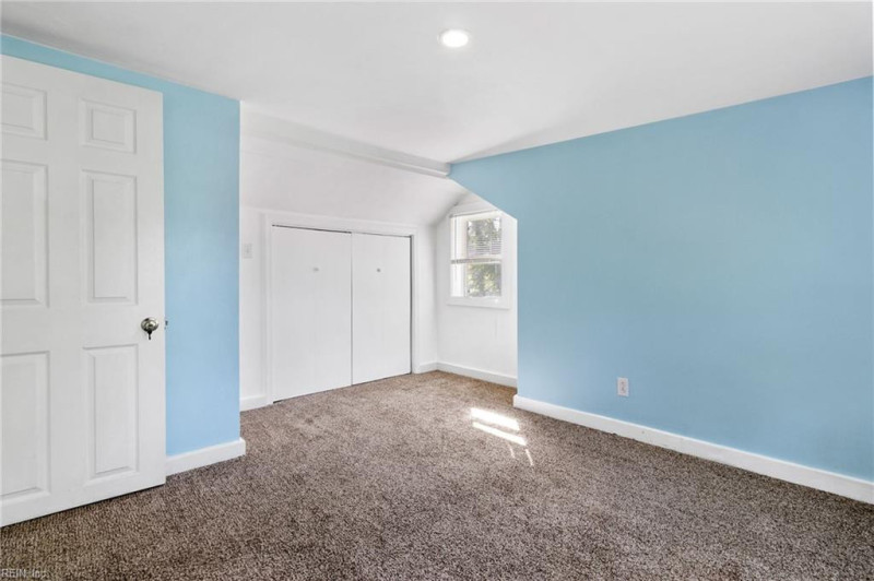 Photo 5 of 46 residential for sale in Norfolk virginia
