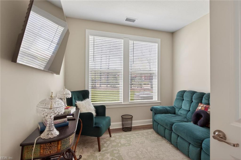 Photo 13 of 39 residential for sale in Chesapeake virginia