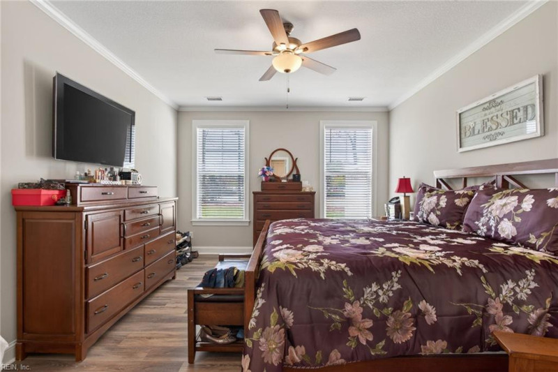 Photo 15 of 39 residential for sale in Chesapeake virginia